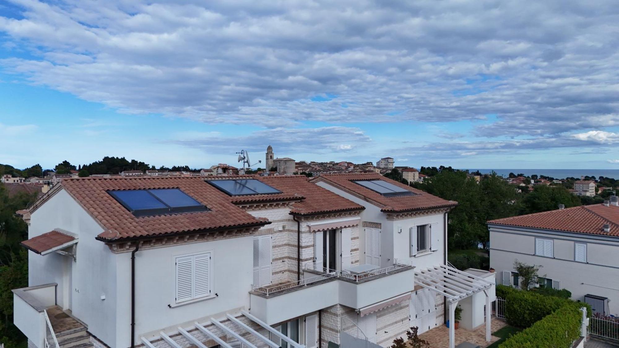 S023 - Sirolo, Magnifico Trilocale Design Con Terrazzo Διαμέρισμα Εξωτερικό φωτογραφία