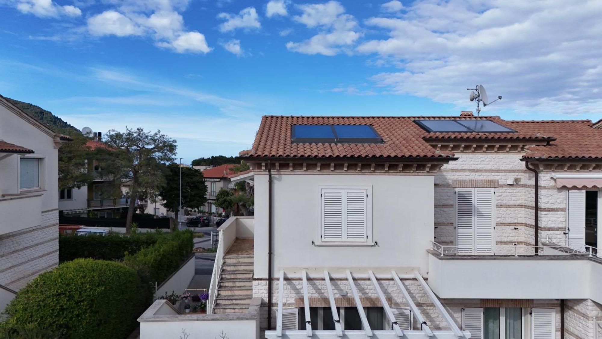 S023 - Sirolo, Magnifico Trilocale Design Con Terrazzo Διαμέρισμα Εξωτερικό φωτογραφία